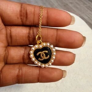 Elegant Gold and Black Heart Pendant Necklace